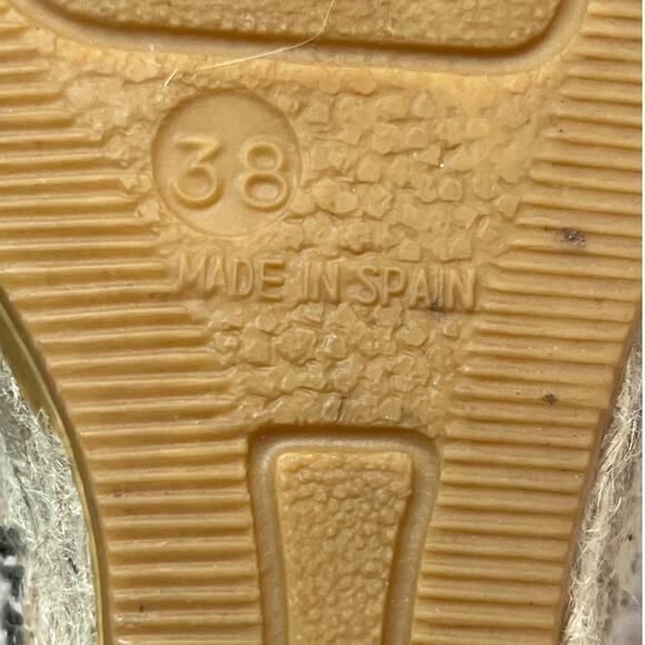 Bettye Muller Women 7 Espadrille Black Suede Strap Wedge Heel Vacation Sandal - Picture 3 of 11